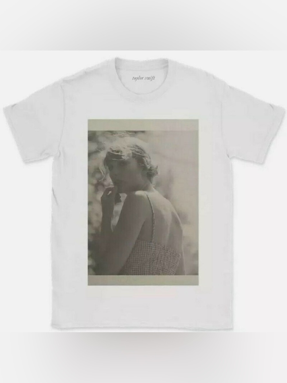 Taylor Swift Folklore White Short Sleeve Graphic T-Shirt Cardigan Lyrics Medium